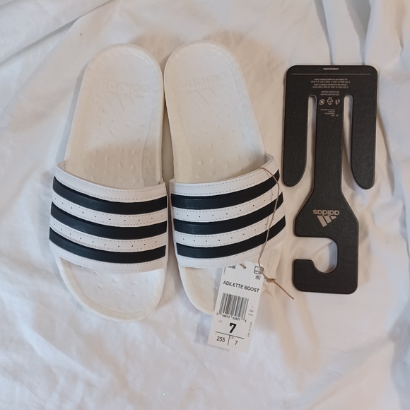 ADIDAS ADILETTE BOOST SLIDES - Picture 6 of 8